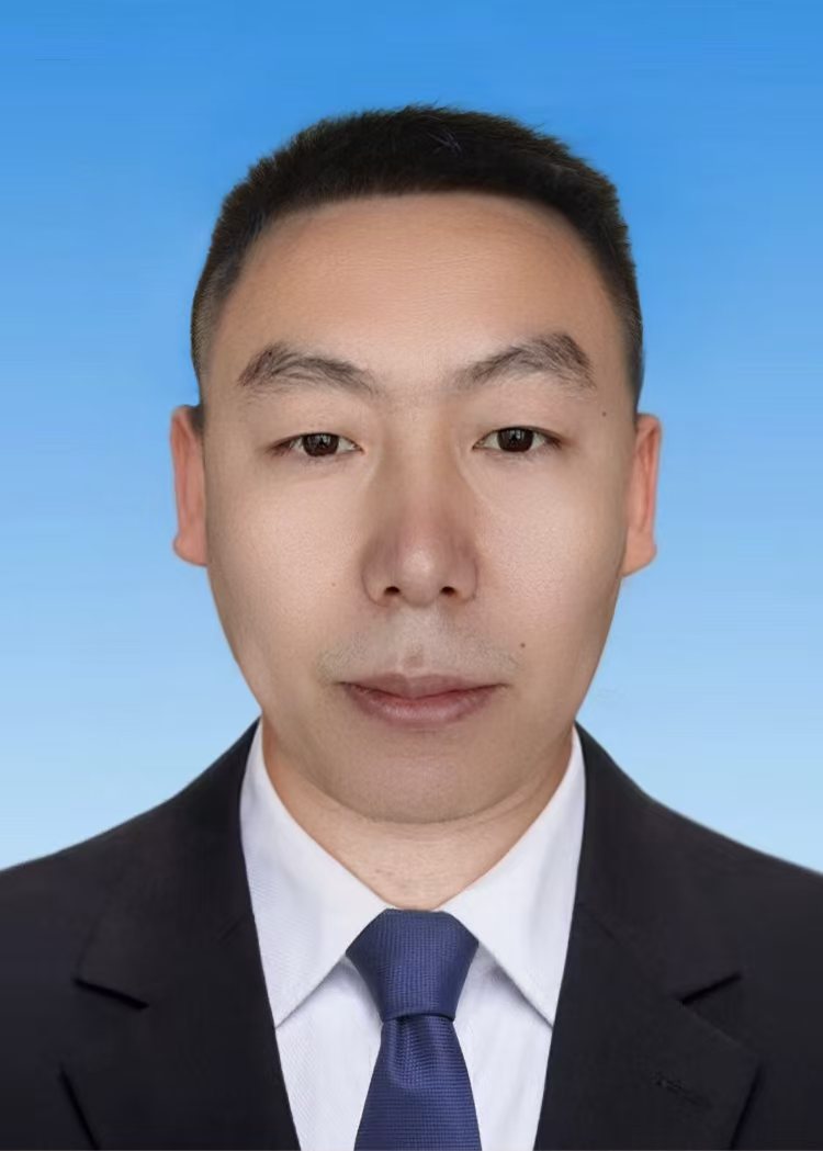 陈鑫